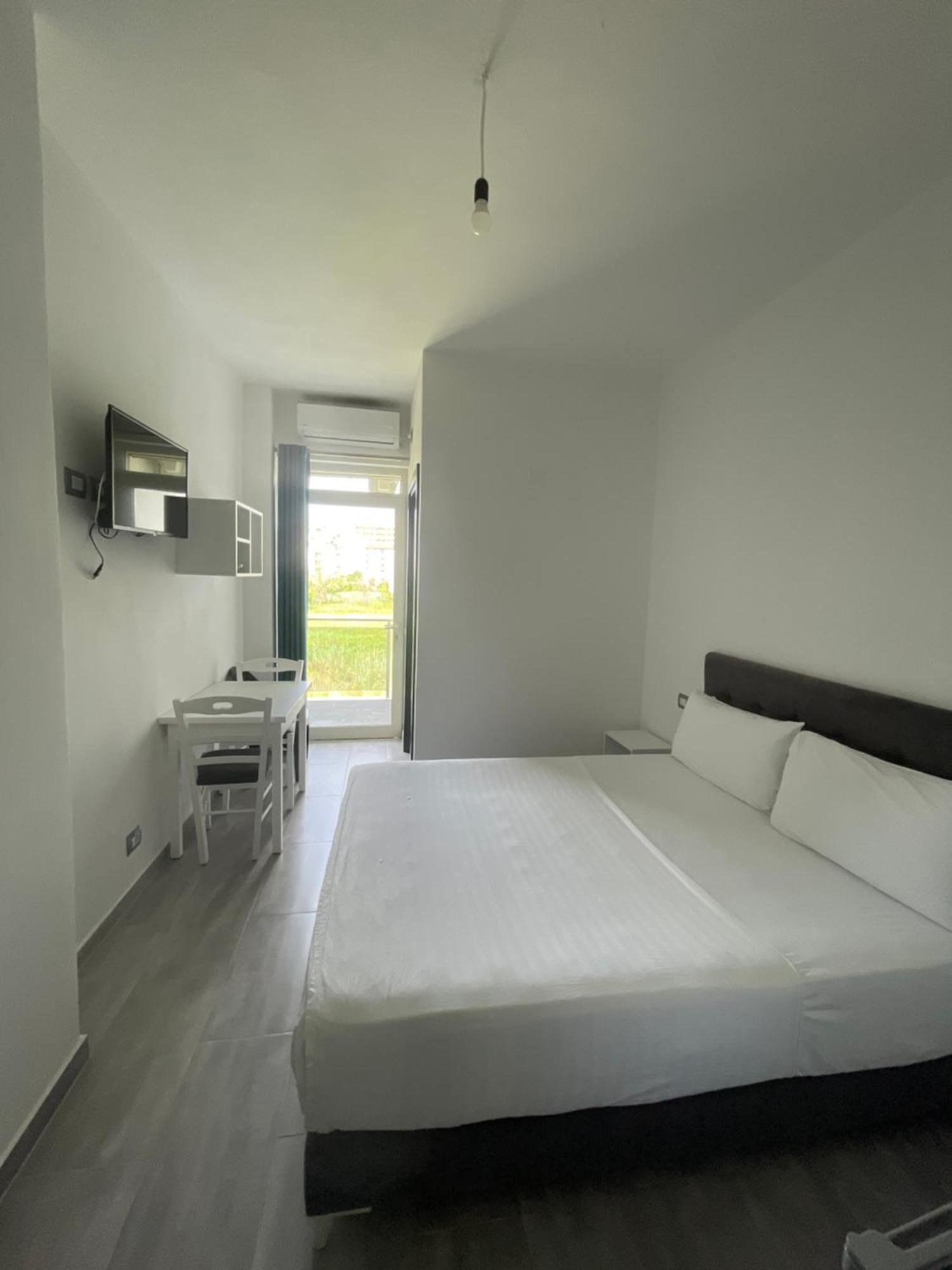 Lumnik - Hotel & Apartments Lezhe Ngoại thất bức ảnh